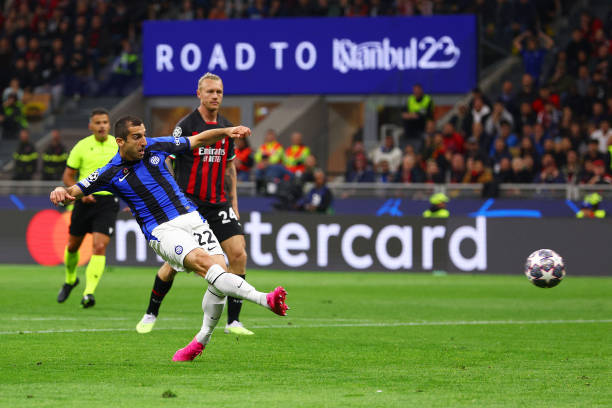 由于裁判判 由于裁判判